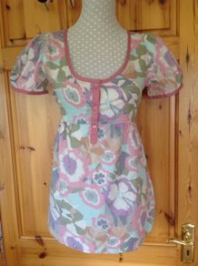 BNWT Size 10 Flowered Top