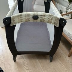 Graco Contour Electra Travel Cot