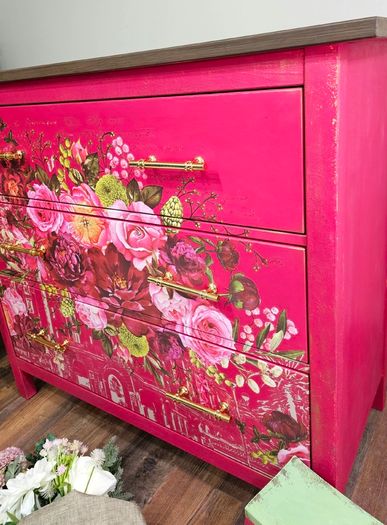Chest of drawers