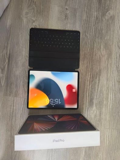 Apple Ipad Pro 12.9inch 5th Gen - WiFi + Cellular