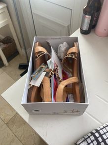 sandles