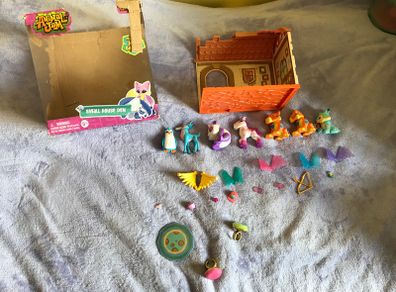 Toys animal jam