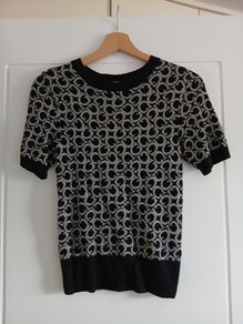GUESS jumper