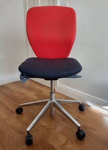 Desk & office chair