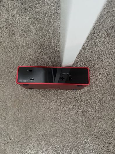 Focusrite Scarlett 2i2 interface
