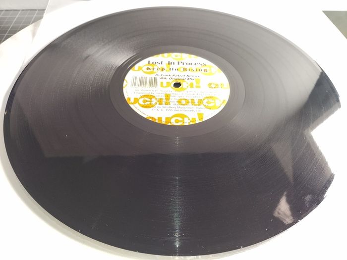 Lost In Process - Keep On Rising - Ouch! Records - LABELS Looks RALLIED Actually PLAYS Near MINT! Mid 90s Ouch! ACID House BANGER!
