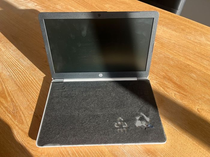 Laptop with carry bag