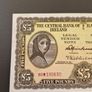 1961 Lady Lavery 5 Pound Note Image 4