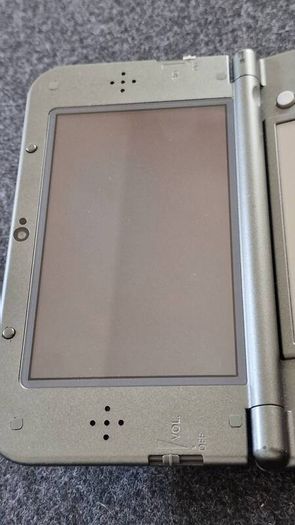 New Nintendo 3DS XL Metallic Grey 16GB Excellent Screens