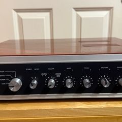 Vintage Dual Quadro amplifier with Yamaha speakers