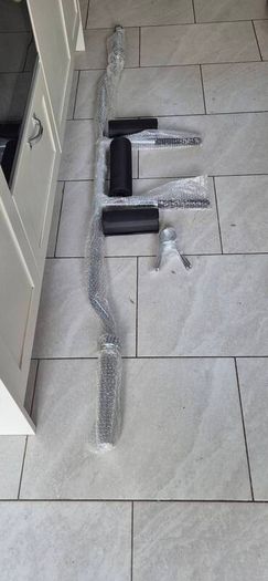 brand new 22kilo safety squat bar
