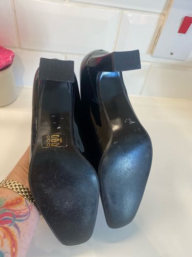 Black patent leather shoes size 39 /6