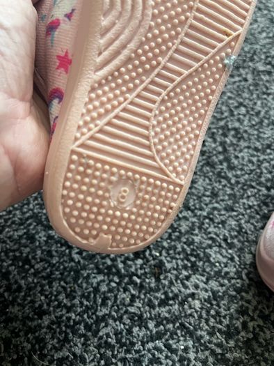 slippers