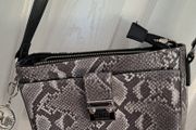 guess bag