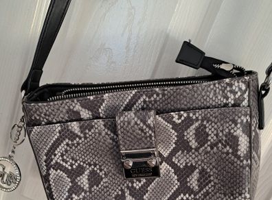 guess bag