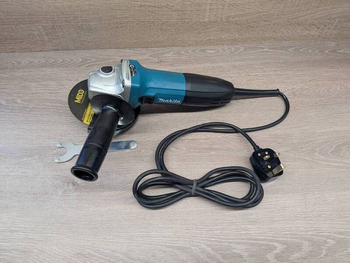 Makita 220v grinder