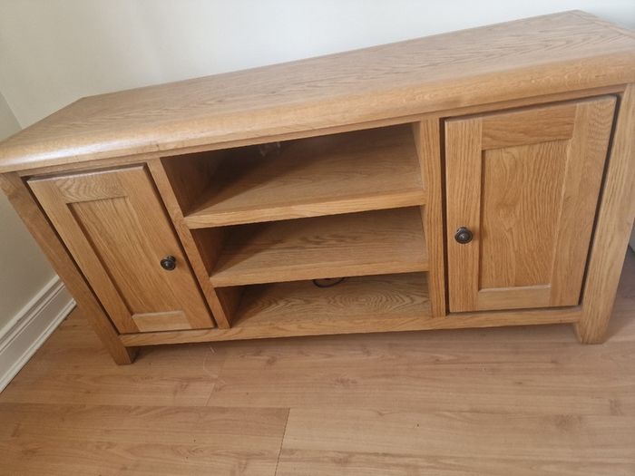 Solid oak TV Cabinet unit