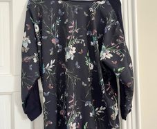 Oasis Navy Floral Top