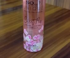 So unique body mist