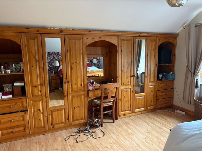 Complete bedroom wardrobe