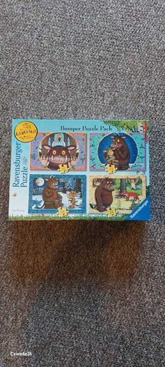 Jigsaw sets