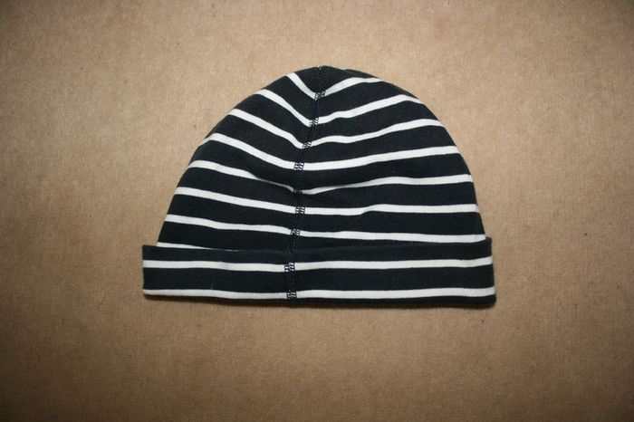 Polarn O. Pyret Navy and White Striped Hat - Age 4 - 9 Months - Like New