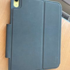 IPad A16 11inch 128gb Yellow and keyboard case