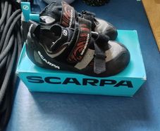 scarpa generator climbing shoes size 42