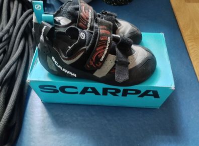scarpa generator climbing shoes size 42