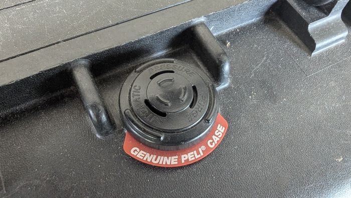 Pelican Pelicase 1500 Hard Case - Zeiss Insert