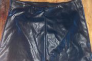 H&amp;M Black faux leather skirt