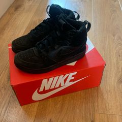 Nike Court Borough Mid-top. Fleece Lined. Size 2.5