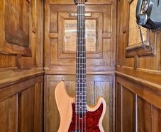 Marcus Miller P5 2023