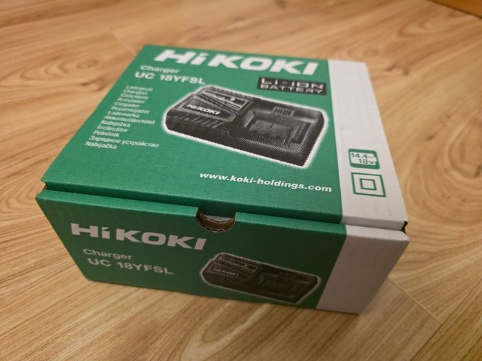 Hikoki (Hitachi) Charger UC18YFSL --BNIB--