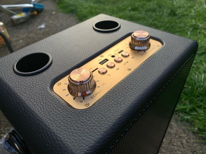 speaker