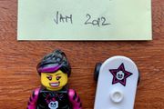 Lego minifigure Skater Girl - Series 6 (2012)