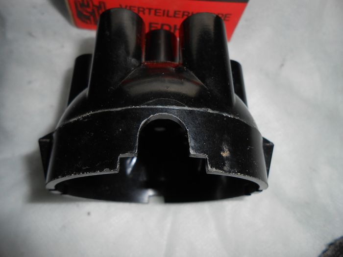 New 6 Cyl  Distriburor Cap.