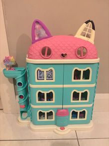 Gabby doll house