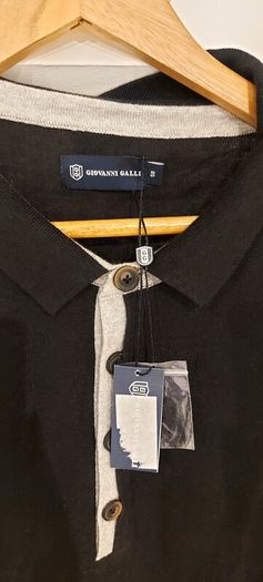 Men top/ sweater, brand new with tag, XL
