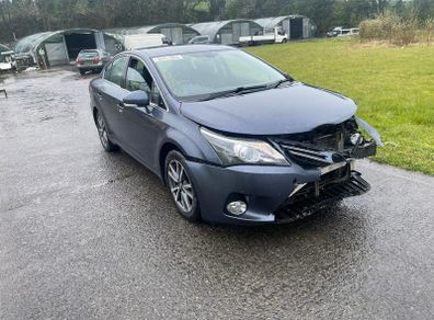 2014 toyota avensis parts