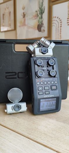 Zoom H6 Portable Handy Recorded with MSH-6 and XYH-6 microphones
