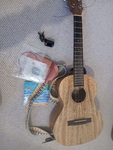 Kai KTI-30 Tenor Ukulele