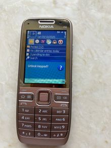 Nokia e52 (sim free unlocked)
