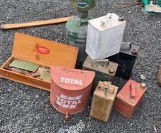 vintage job lot of oil cans