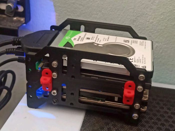 Minimal HDD/SSD Tray holder