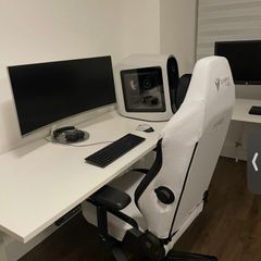 Samsung Curved Monitor