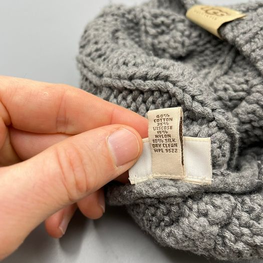 Ugg Australia Grey Beanie Hat Cable Knit  - One Size - Cotton and Silk Blend