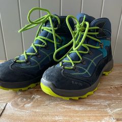 Hiking boots Hi-Tec waterproof kids size 3.5