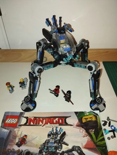 LEGO NINJAGO Movie 70611  Jay's Lightning Jet  Dragon Mech
