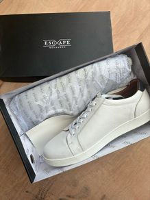Escape shoes